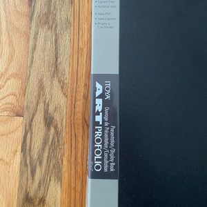 Art Profolio Brand new